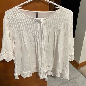 cute flowy white blouse